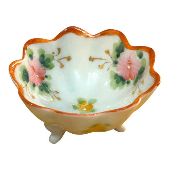 Vintage Porcelain Scalloped Edge Salt Cellar Trinket Dish Bowl White Floral Pink - Picture 1 of 7